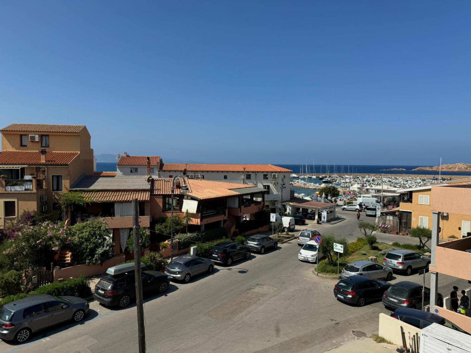 Borgo Spiaggia 이솔라 로사 외부 사진